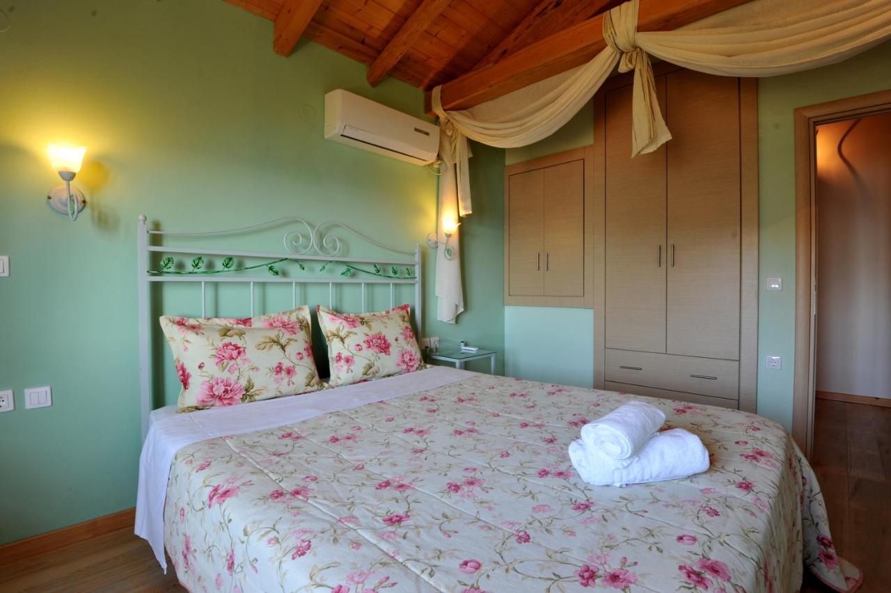 Villa Theodora View Apartments Zeys Agios Georgios Pagon Ngoại thất bức ảnh
